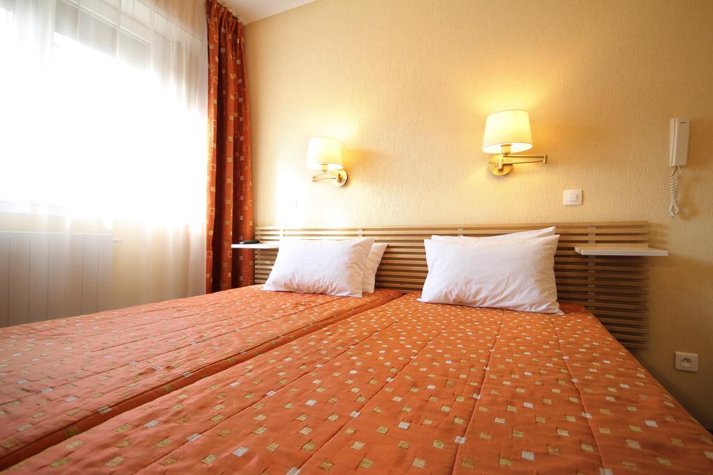 Hotel Atlantic Lourdes Bagian luar foto